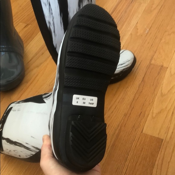 HUNTER BOOTS UNISEX MARBLE 7 MALE 8 FEMALE - Picture 10 of 13